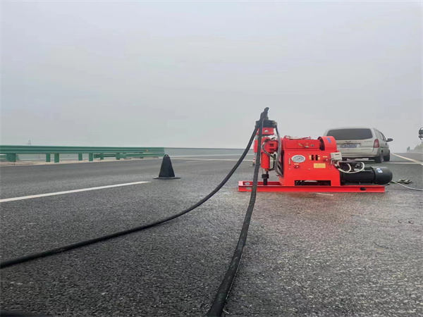 魏县马路路基路面开裂下沉注浆加固灌浆